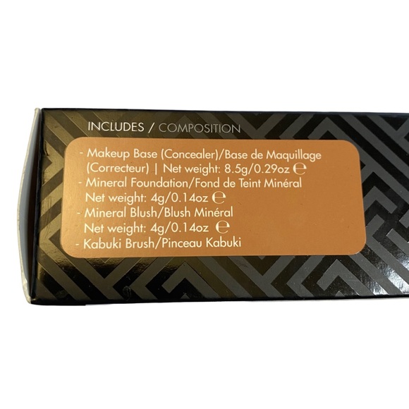 NEW Bellapierre Flawless Complexion Mineral Makeup Kit - Medium - Picture 3 of 4